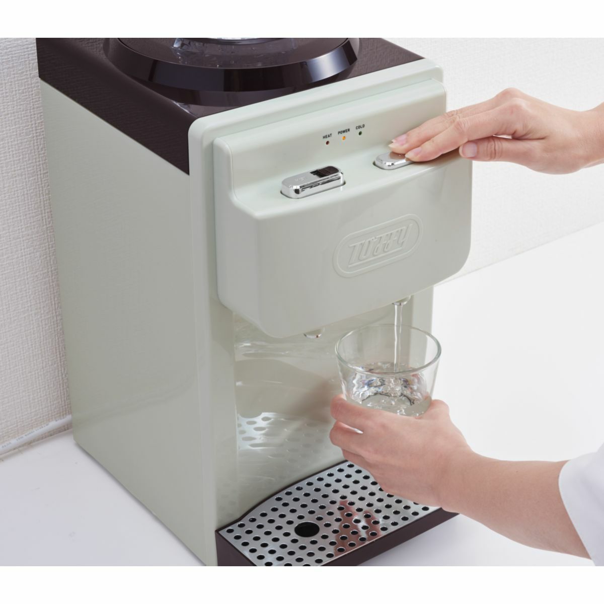 Toffy トフィー ウォーターサーバー （卓上型温冷両用タイプ） PALE AQUAの説明画像10