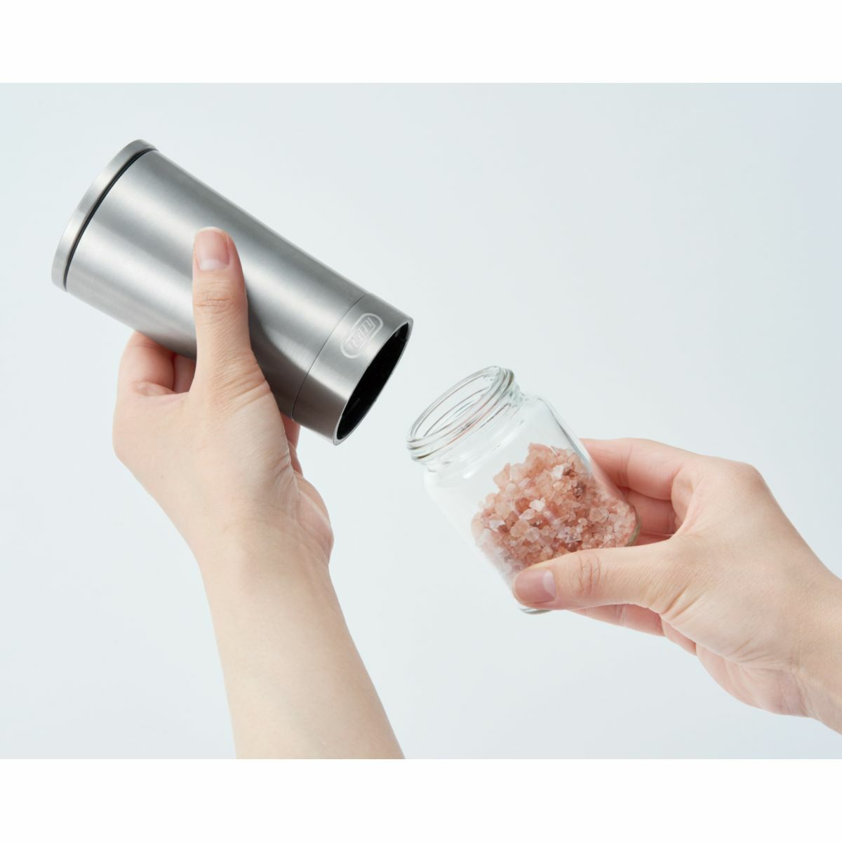 Toffy トフィー 電動ソルト＆ペッパーミル SILVERの説明画像3