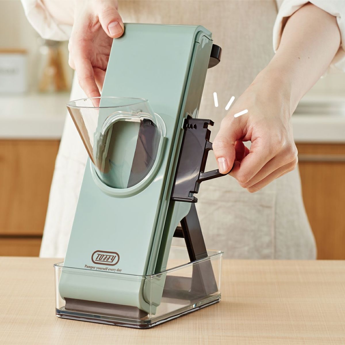 Toffy トフィー Toffy セーフティープッシュスライサー ASHWHITEの説明画像3