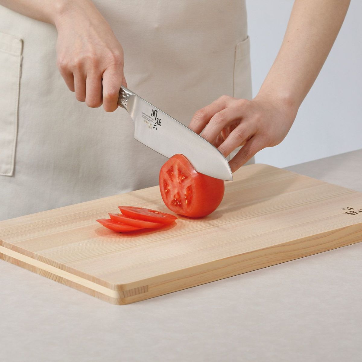 KAI 貝印 関孫六 匠創三徳 165mmの説明画像2