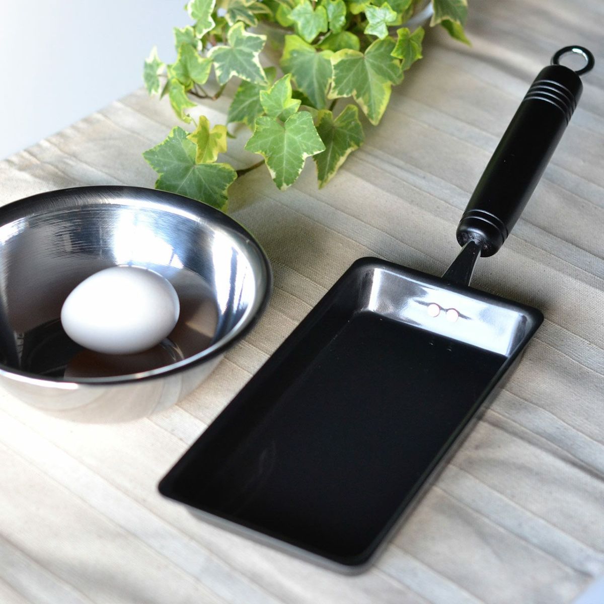 BWS SELECTION 卵1個で！鉄の玉子焼き器の説明画像2