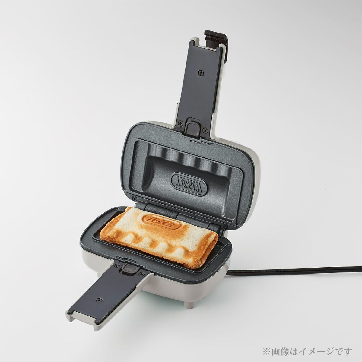 Toffy トフィー ハーフホットサンドメーカー（プレート交換タイプ） ASH WHITEの説明画像6