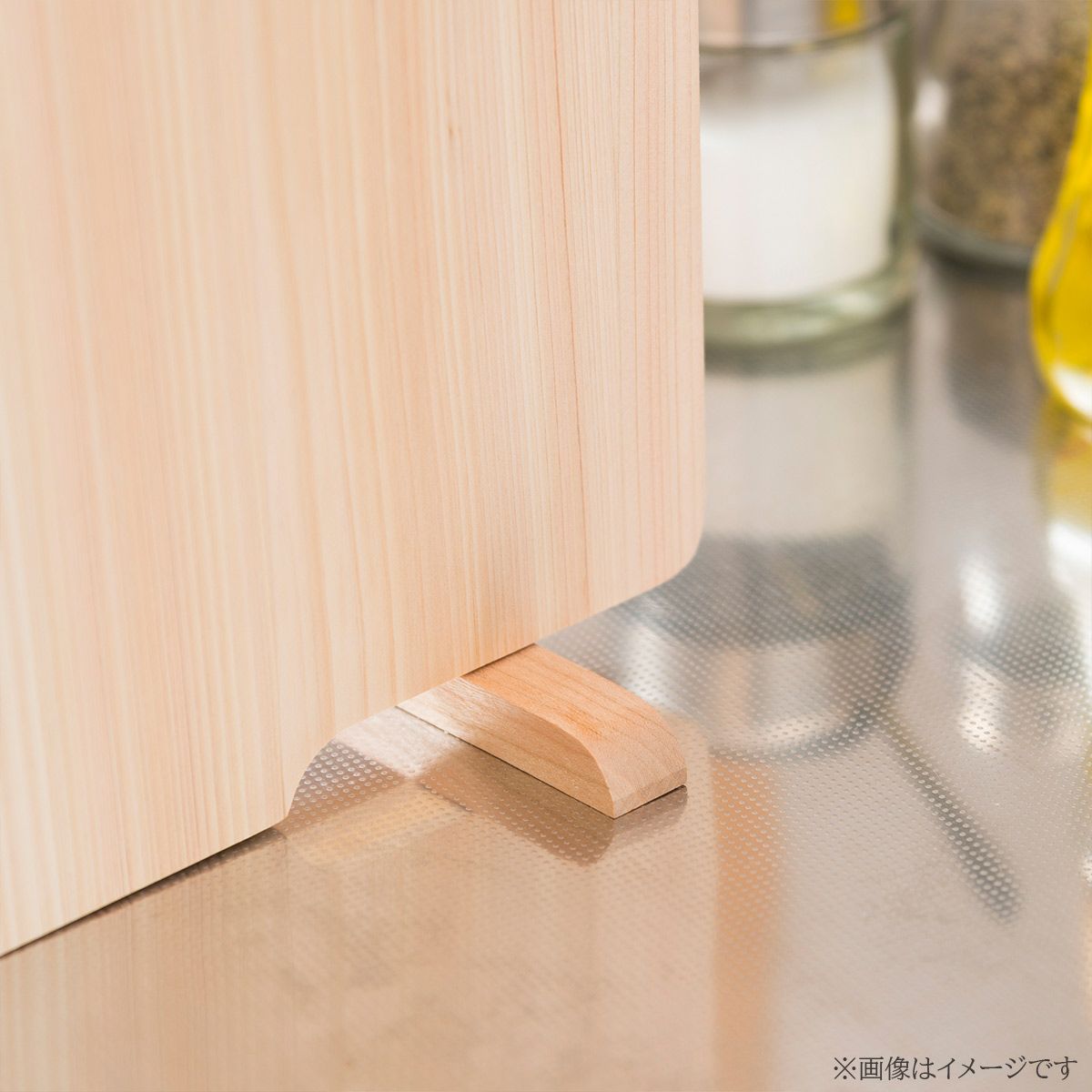 梅沢木材工芸社 東濃桧の自立スタンド式まな板 27×18cmの説明画像2